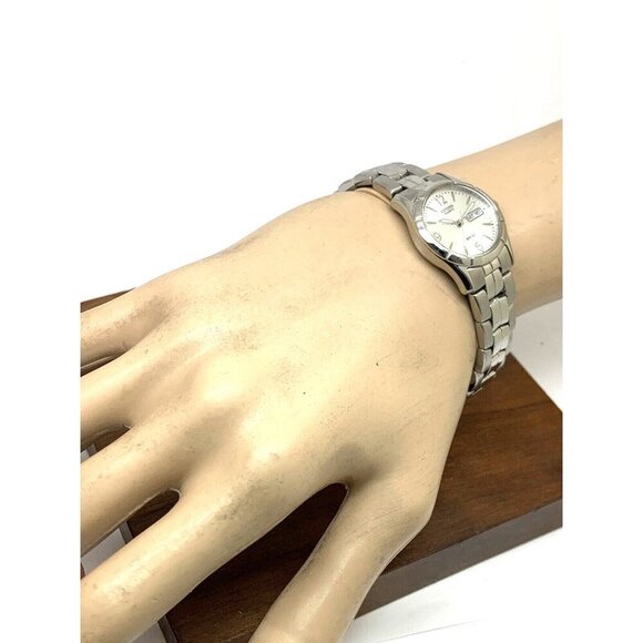 Citizen Women's Watch EQ0540-57A Quartz Silver Dial Day Date Petite 25mm Steel - Picture 4 of 13